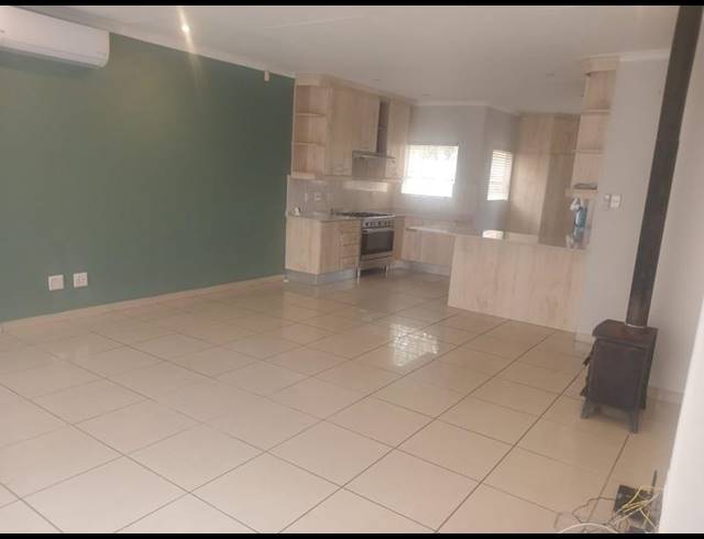 3 BEDROOM HOUSE FOR SALE IN SECUNDA